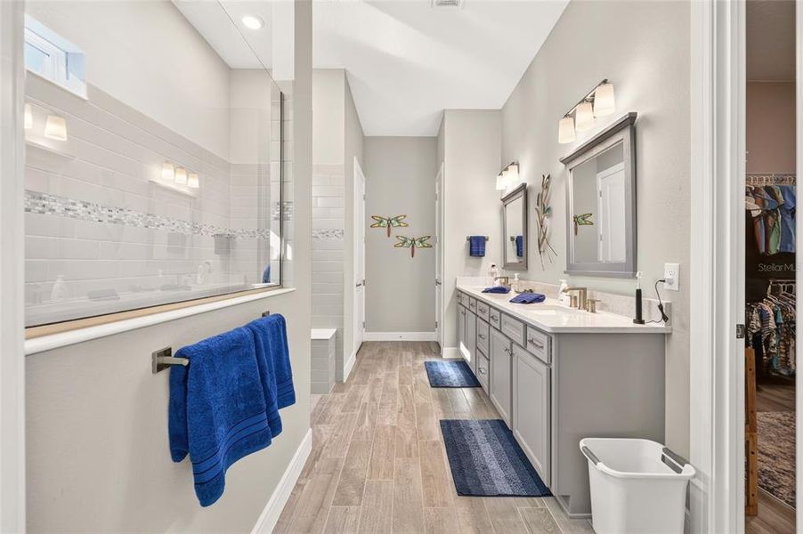 Furnished interior view inside a new home in , Ocala (Image 32).