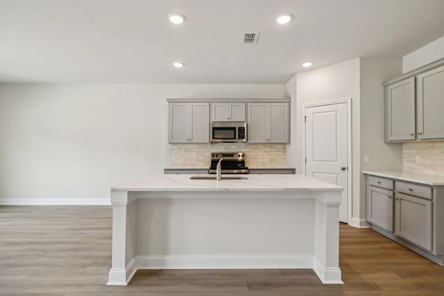 Furnished interior view inside a new home in Cades Bluff, Lebanon (Image 6).