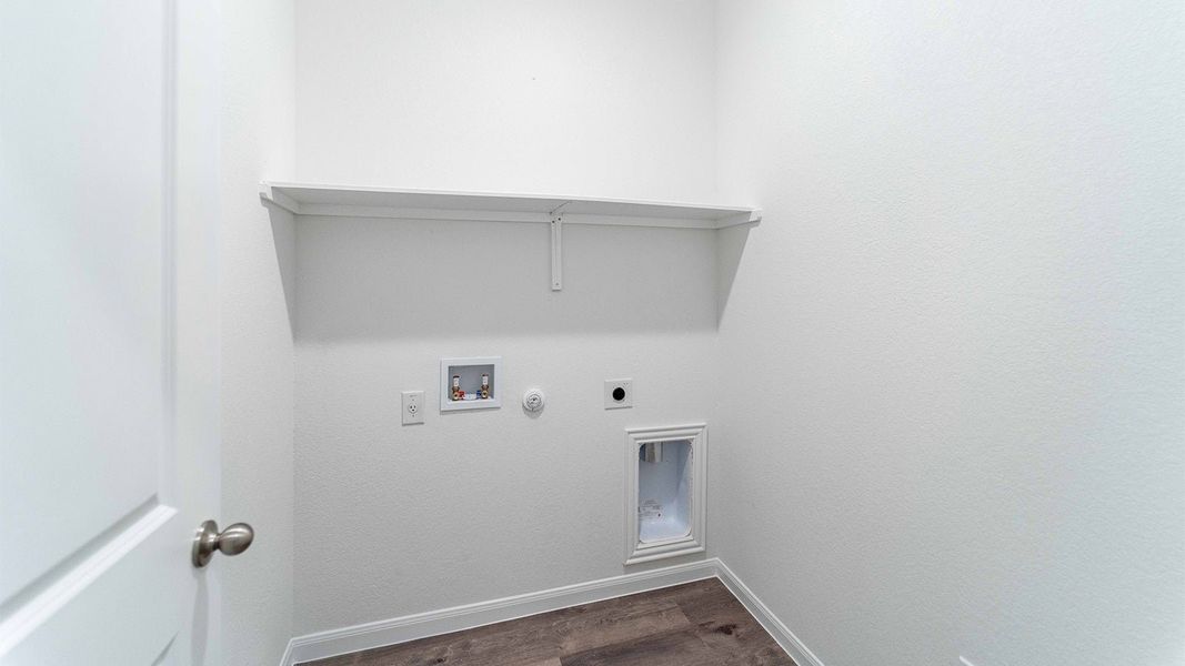 Spacious, unfurnished interior of a new home in Sunset Oaks, Maxwell (Image 19).