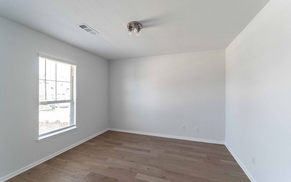 Spacious, unfurnished interior of a new home in Solterra, Mesquite (Image 19).