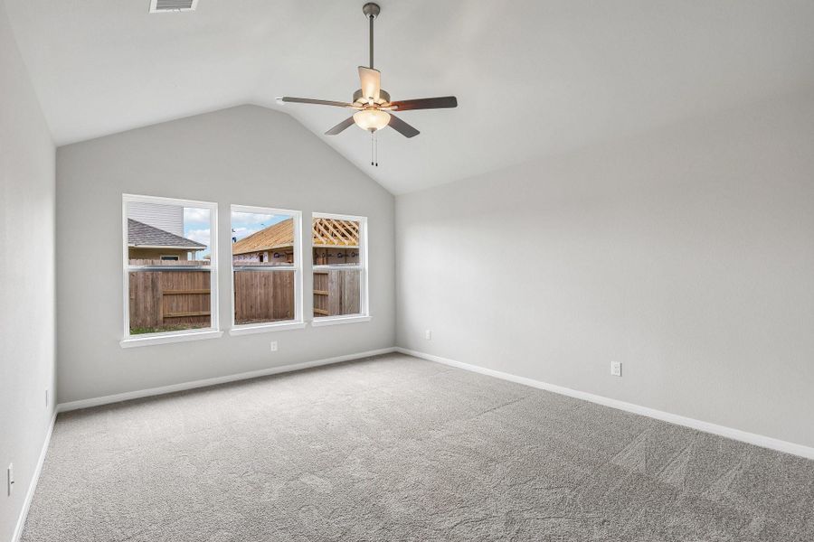 Spacious, unfurnished interior of a new home in Aldeana - Paintbrush Collection, Bonney (Image 24).