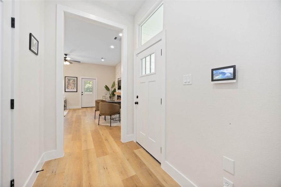 Spacious, unfurnished interior of a new home in , Houston (Image 22).