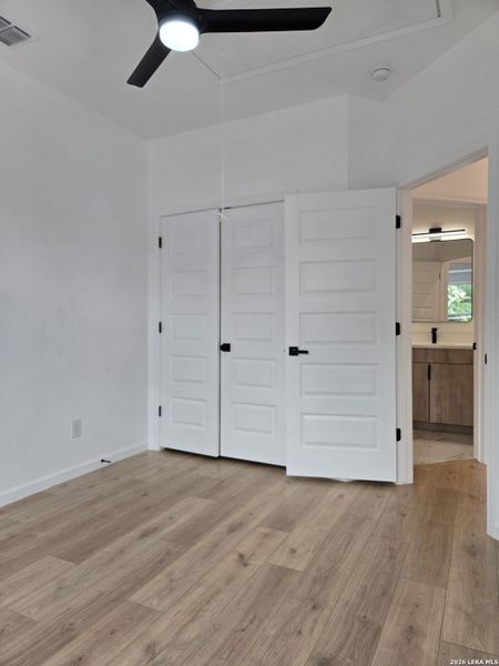 Spacious, unfurnished interior of a new home in , San Antonio (Image 46).