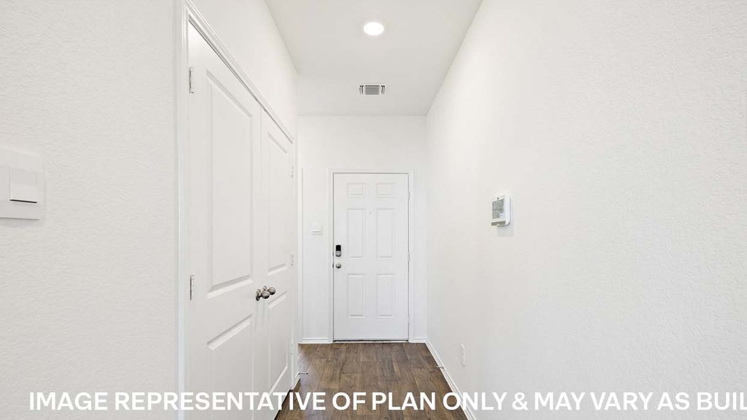 Spacious, unfurnished interior of a new home in Wayside, Uhland (Image 21).