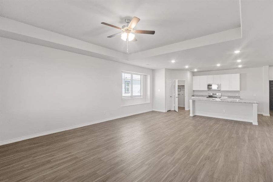 Spacious, unfurnished interior of a new home in Retreat at Fossil Creek, Fort Worth (Image 9). Spacious, unfurnished interior of a new home in Retreat at Fossil Creek, Fort Worth (Image 9).