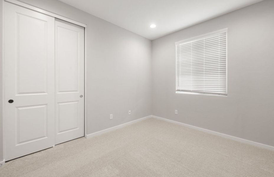 Spacious, unfurnished interior of a new home in Upper Canyon, Phoenix (Image 17).