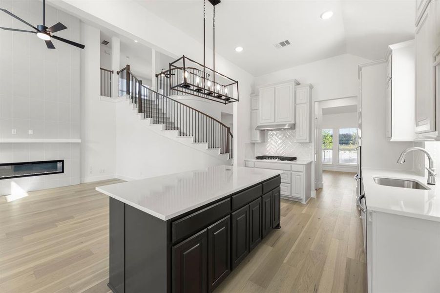 11. 2407 Parkway - Kitchen (3)