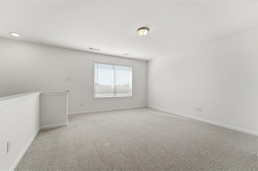 Spacious, unfurnished interior of a new home in La Terra, Celina (Image 17).