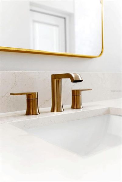 Furnished interior view inside a new home in , Venice (Image 34).