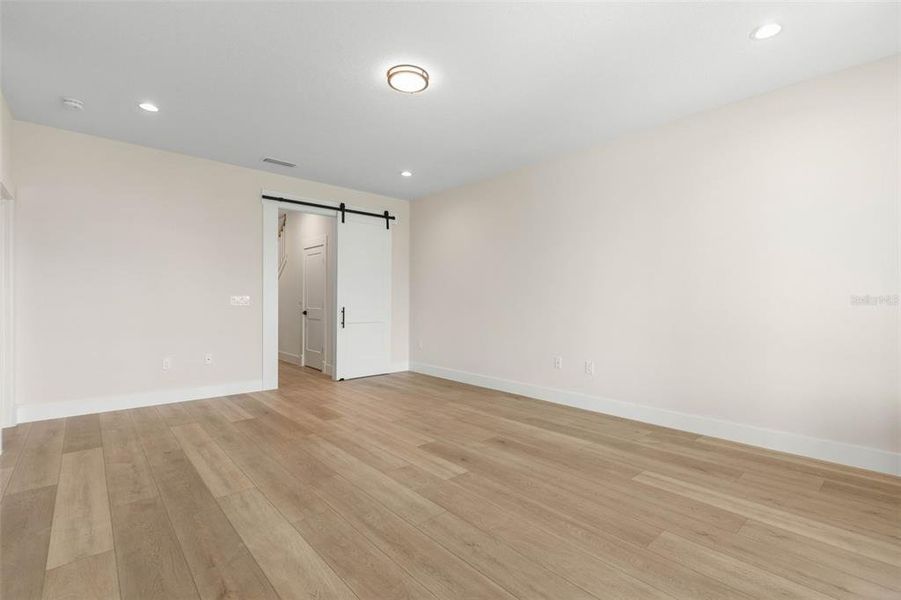 Spacious, unfurnished interior of a new home in , Palm Coast (Image 27).