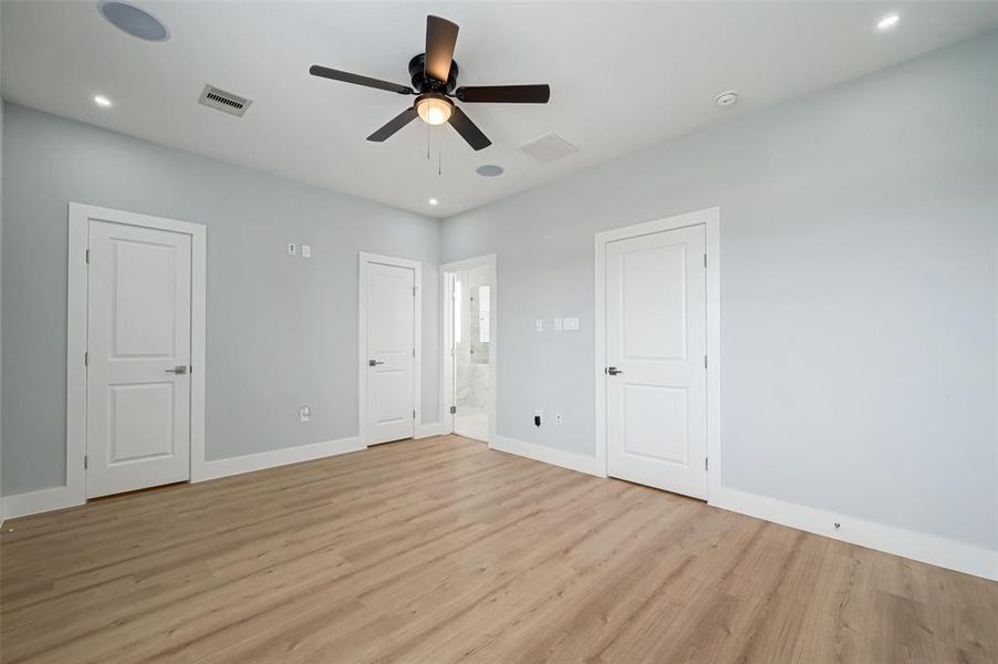 Image 36 of a home in .