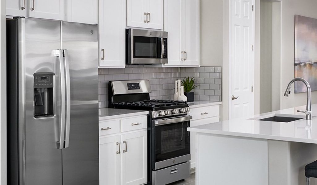 Fraser-T934-Blackhawk Kitchen