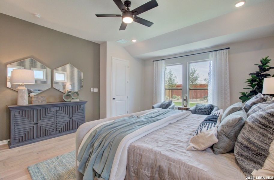 Furnished interior view inside a new home in Sunflower Ridge, New Braunfels (Image 6). Furnished interior view inside a new home in Sunflower Ridge, New Braunfels (Image 6).