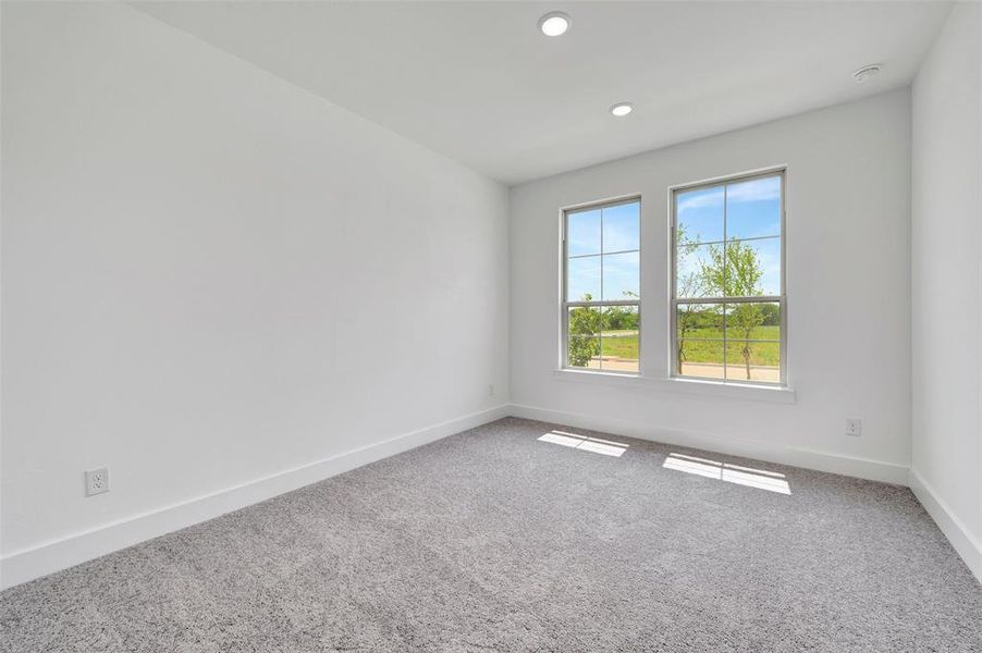 Spacious, unfurnished interior of a new home in Lily Creek at Sutton Fields, Aubrey (Image 38). Spacious, unfurnished interior of a new home in Lily Creek at Sutton Fields, Aubrey (Image 38).