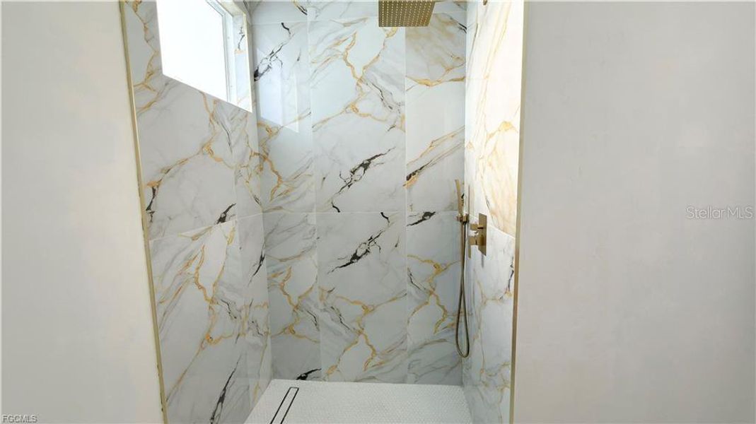 Close-up of interior finishes inside a home in , Lehigh Acres (Image 10). Close-up of interior finishes inside a home in , Lehigh Acres (Image 10).