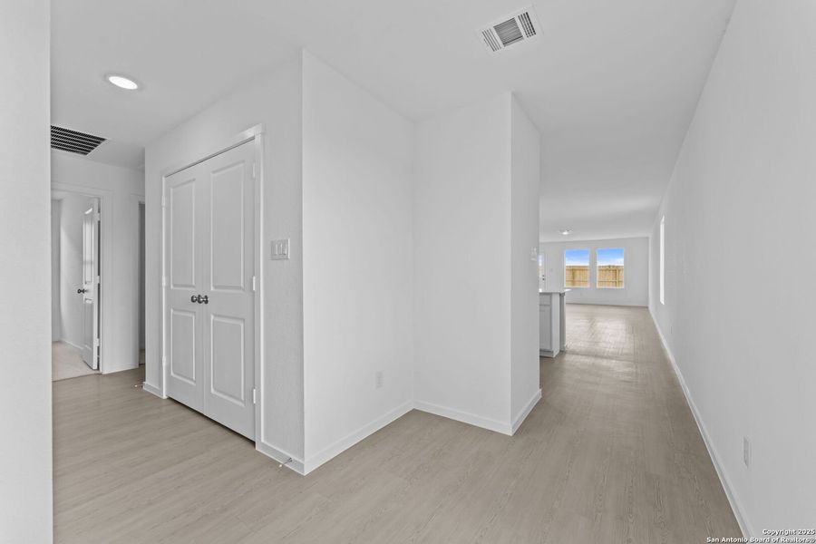 Spacious, unfurnished interior of a new home in , New Braunfels (Image 11). Spacious, unfurnished interior of a new home in , New Braunfels (Image 11).