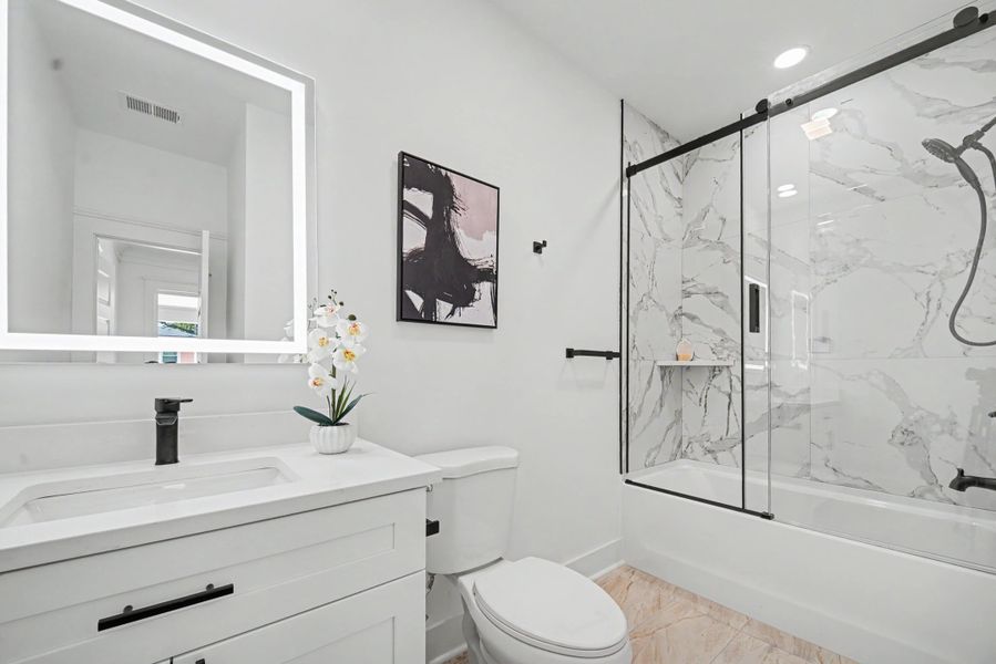 Furnished interior view inside a new home in , North Charleston (Image 16). Furnished interior view inside a new home in , North Charleston (Image 16).