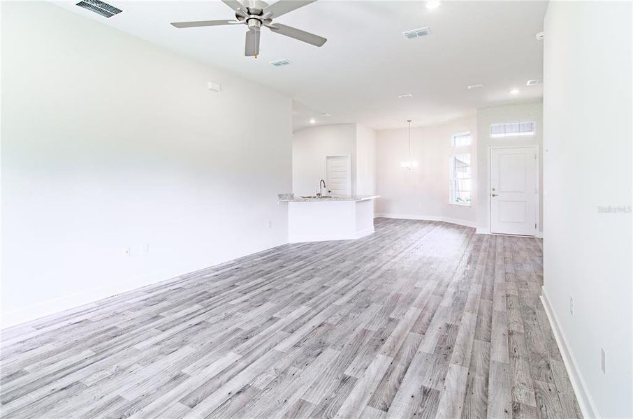 Spacious, unfurnished interior of a new home in , Palm Coast (Image 14).
