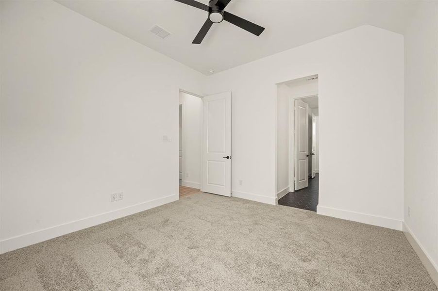 Spacious, unfurnished interior of a new home in , Haslet (Image 33).