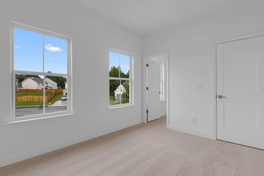 Spacious, unfurnished interior of a new home in Maddox Landing, Hoschton (Image 27).