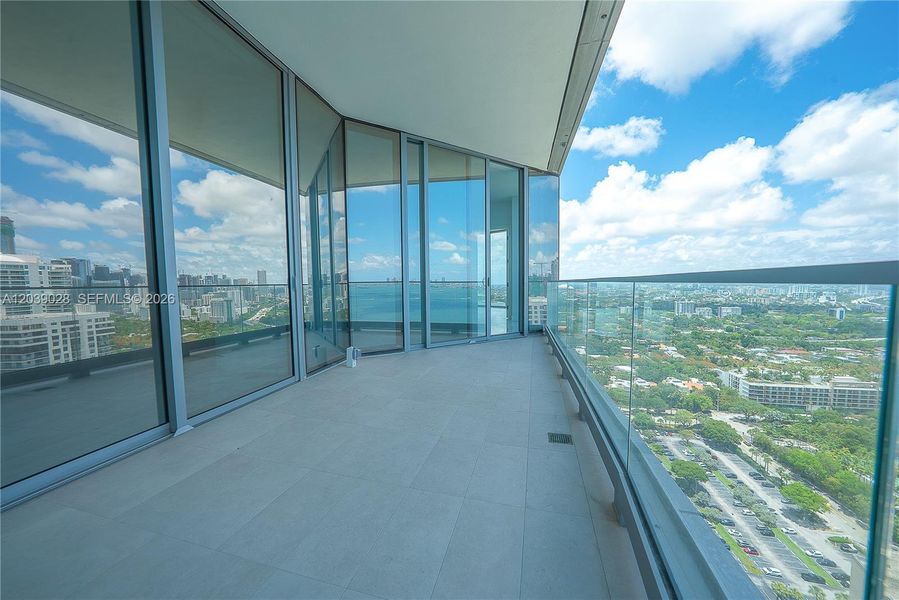 Condo located in Miami, FL showcasing its design and architecture (Image 17).