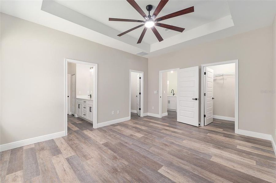 Spacious, unfurnished interior of a new home in , Citrus Springs (Image 16).