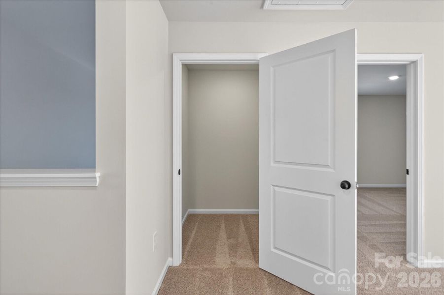 Spacious, unfurnished interior of a new home in Stagecoach Station, Gastonia (Image 22). Spacious, unfurnished interior of a new home in Stagecoach Station, Gastonia (Image 22).
