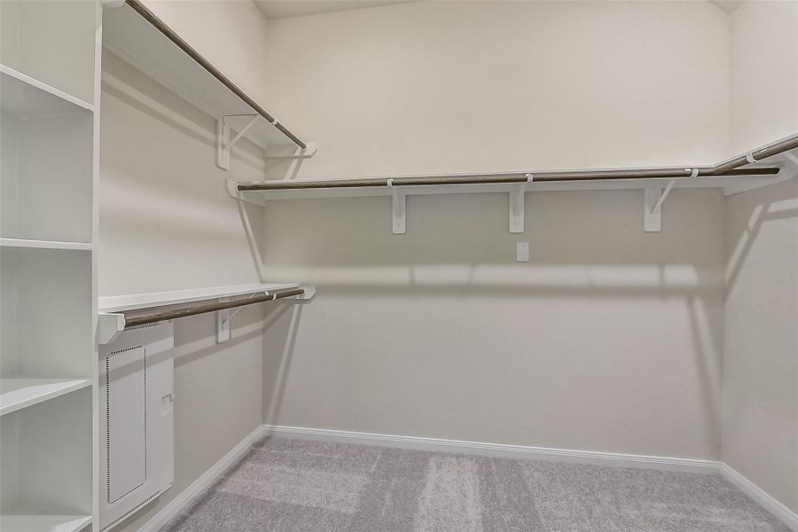 Spacious, unfurnished interior of a new home in River Ranch Meadows, Dayton (Image 30).