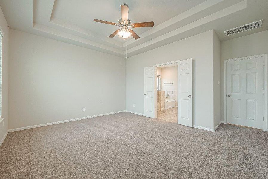 Spacious, unfurnished interior of a new home in Grand Magnolia, Magnolia (Image 37).