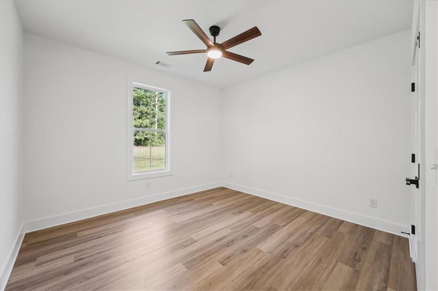 Spacious, unfurnished interior of a new home in , Taylorsville (Image 19).