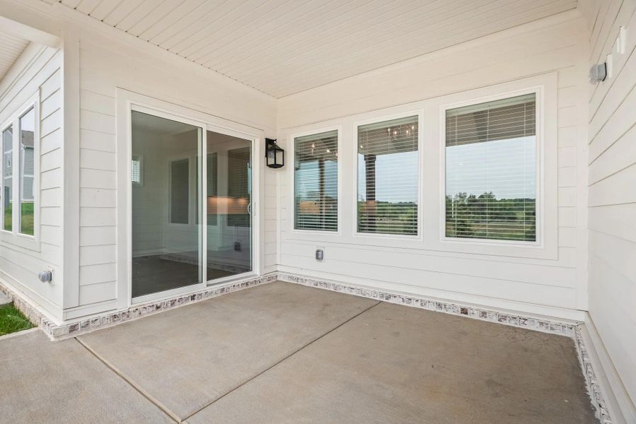 The Roseland II C Outdoor Living Area The Roseland II C Outdoor Living Area