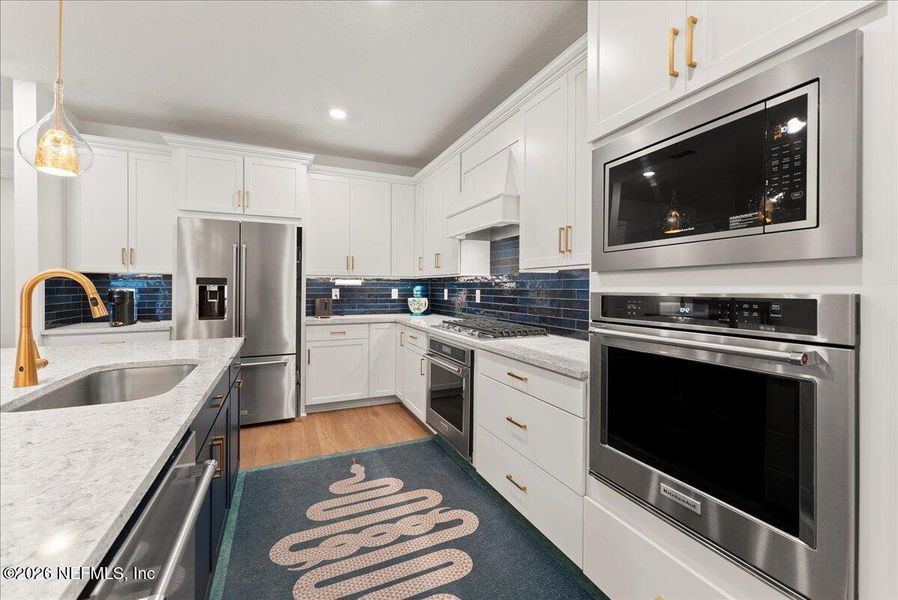 Furnished interior view inside a new home in , Jacksonville (Image 44).