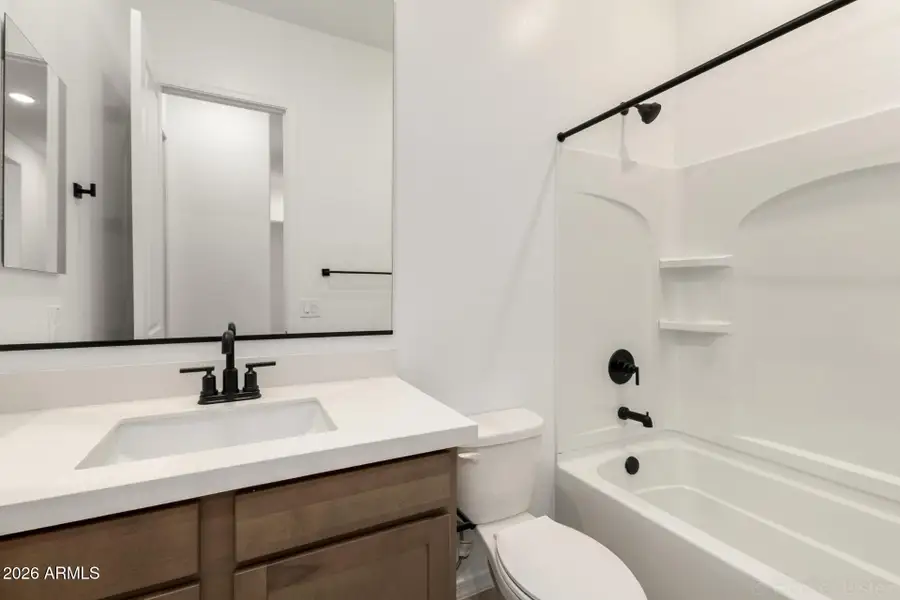 PHX_EmpirePOinte_Lot 7048_Hunter_22694_B