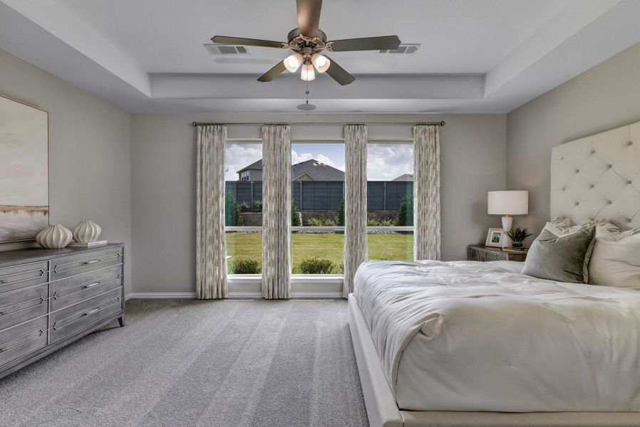 Plan 1686 Primary Bedroom Representative Image