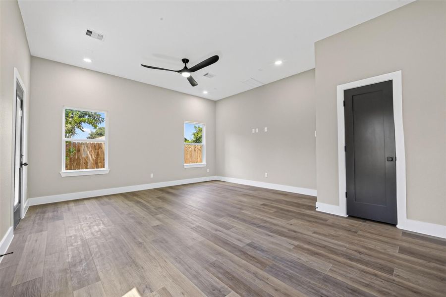 Spacious, unfurnished interior of a new home in , Houston (Image 29). Spacious, unfurnished interior of a new home in , Houston (Image 29).