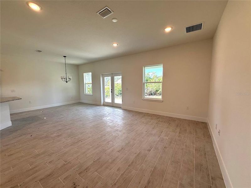 Spacious, unfurnished interior of a new home in Deep Creek, Punta Gorda (Image 14).