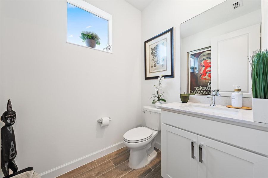 1525 Stockbridge St-12