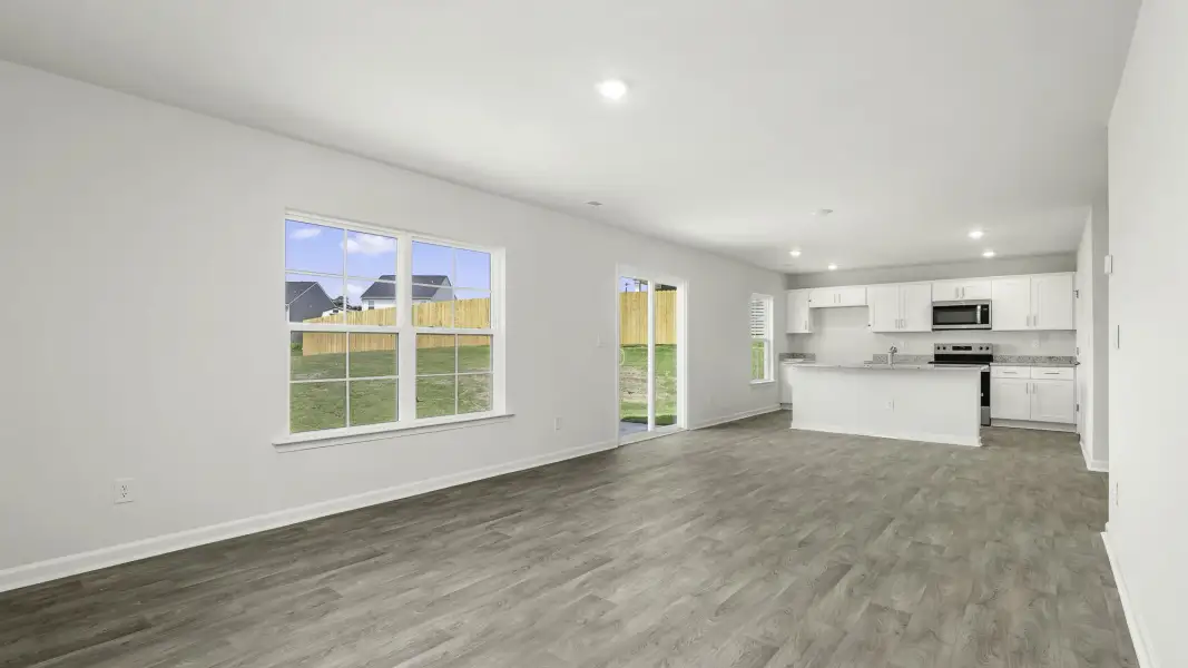 Spacious, unfurnished interior of a new home in Owens Ridge, Lexington (Image 12).