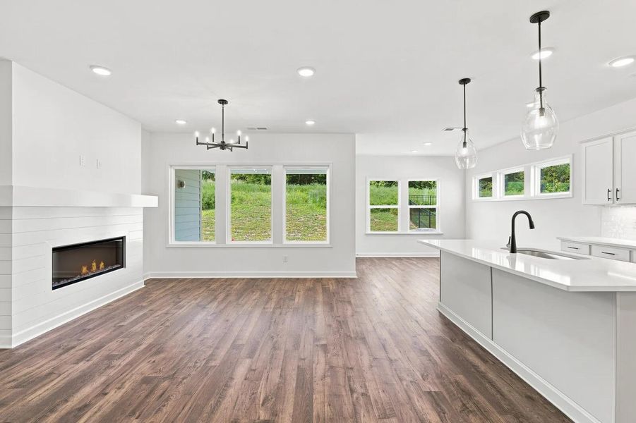 Ashland B Family room