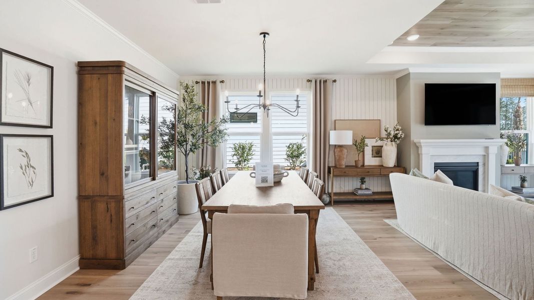 Representative furnished interior of a home built from the Renown by Del Webb in Del Webb Point Hope, Charleston (Image 14). Representative furnished interior of a home built from the Renown by Del Webb in Del Webb Point Hope, Charleston (Image 14).