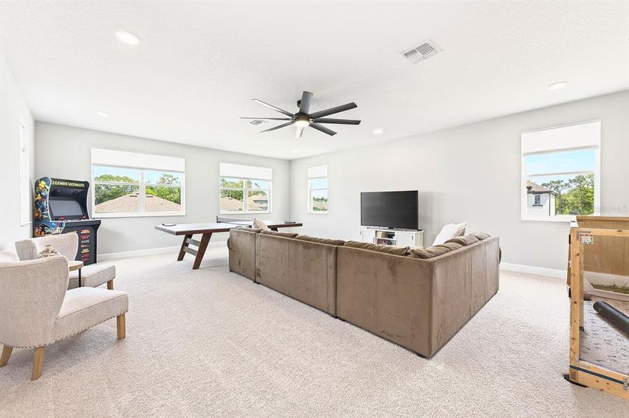 Furnished interior view inside a new home in , Oviedo (Image 28).