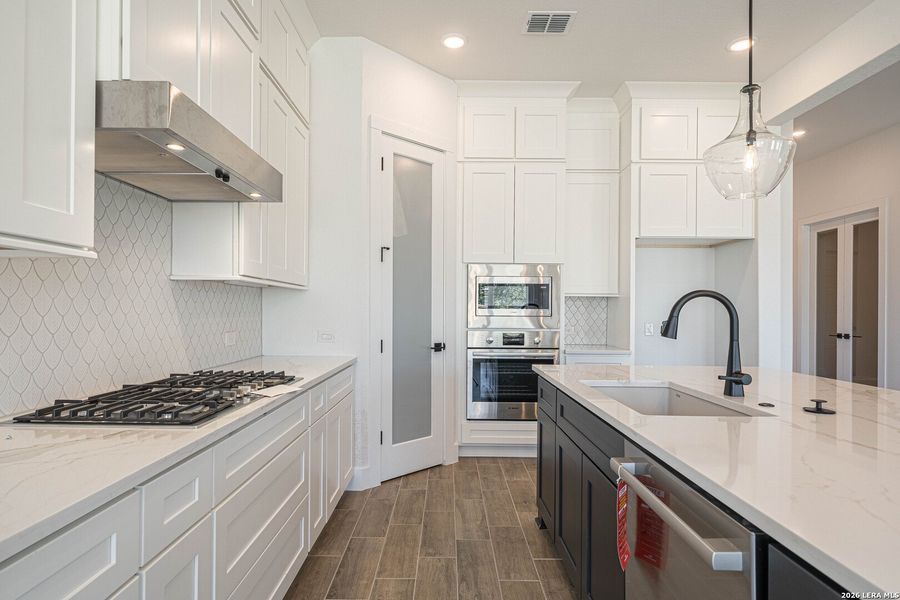 Furnished interior view inside a new home in , Kerrville (Image 7).