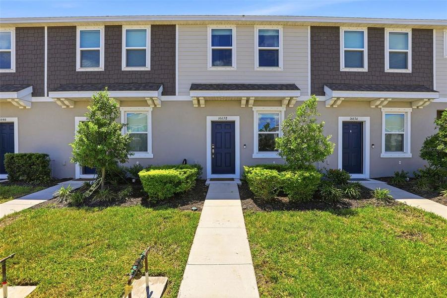 Front exterior of a new home in , Bradenton, FL, highlighting curb appeal (Image 2). Front exterior of a new home in , Bradenton, FL, highlighting curb appeal (Image 2).