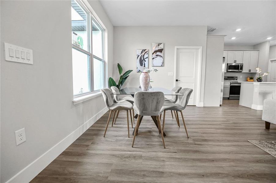 Furnished interior view inside a new home in , Kissimmee (Image 7).