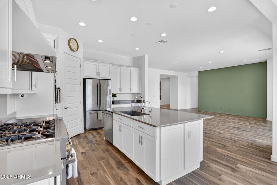 15-web-or-mls-070E Terrel St 15-web-or-mls-070E Terrel St