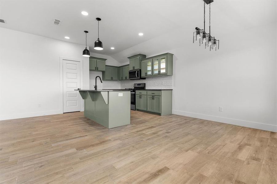 Spacious, unfurnished interior of a new home in , Lindale (Image 19). Spacious, unfurnished interior of a new home in , Lindale (Image 19).