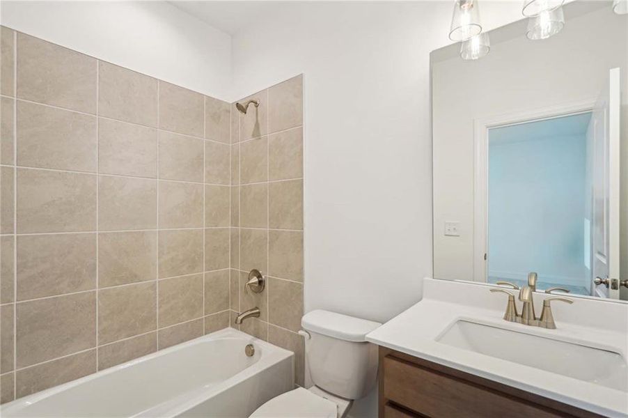 Furnished interior view inside a new home in East Harbor II at Chestatee, Dawsonville (Image 5).