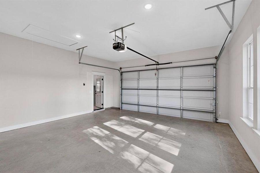 Spacious, unfurnished interior of a new home in , Springtown (Image 20).