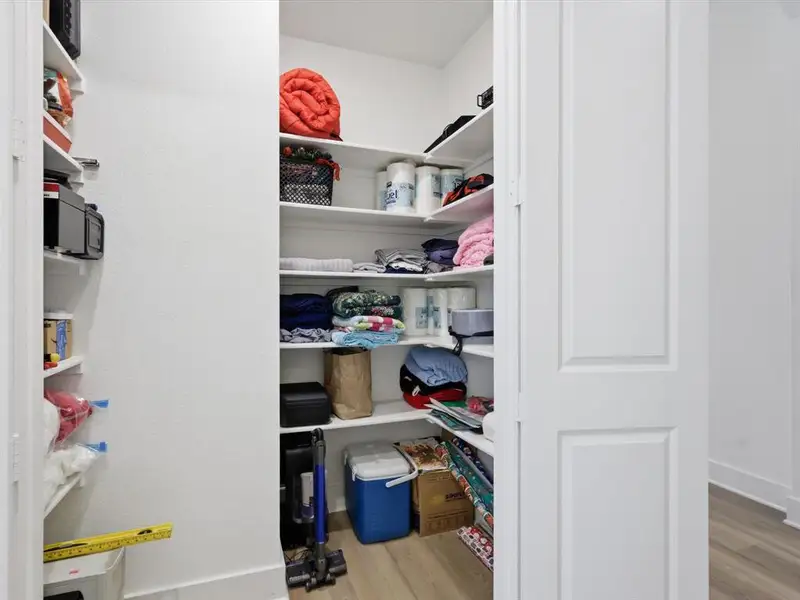 Furnished interior view inside a new home in Thompson Farms, Van Alstyne (Image 18).