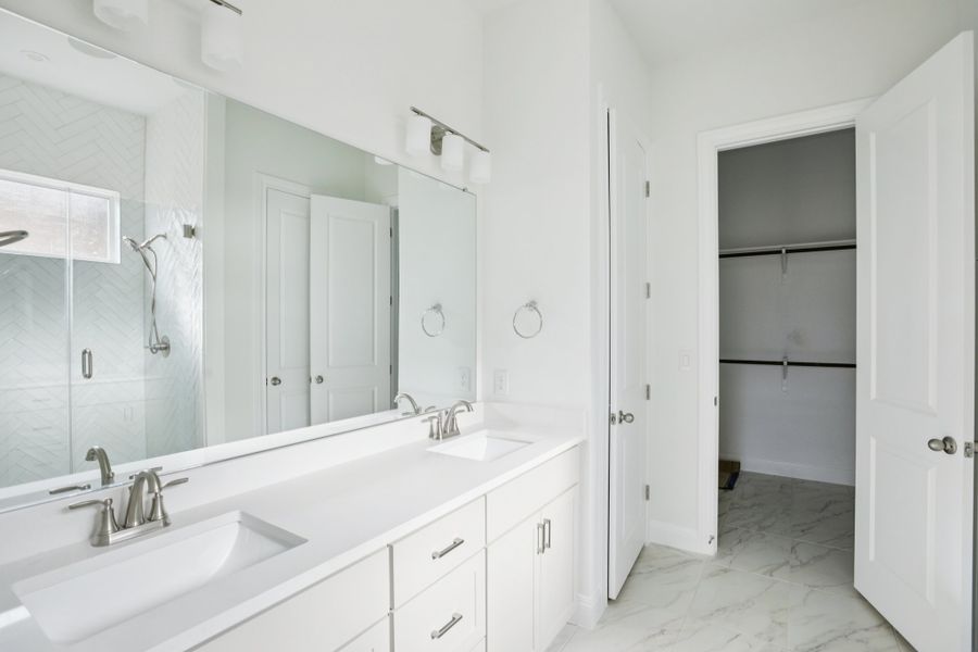 24 web or mls San Saba Dr S2412 024